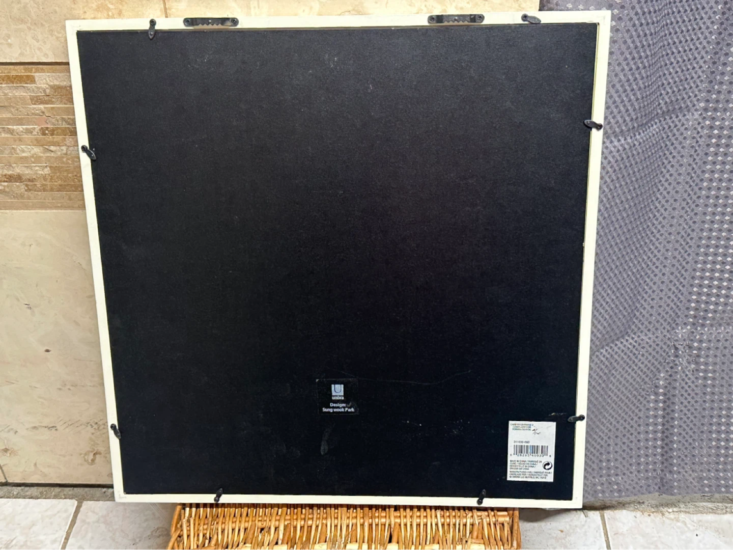 Umbra Multi-Photo Frame 17x17 - photo 4