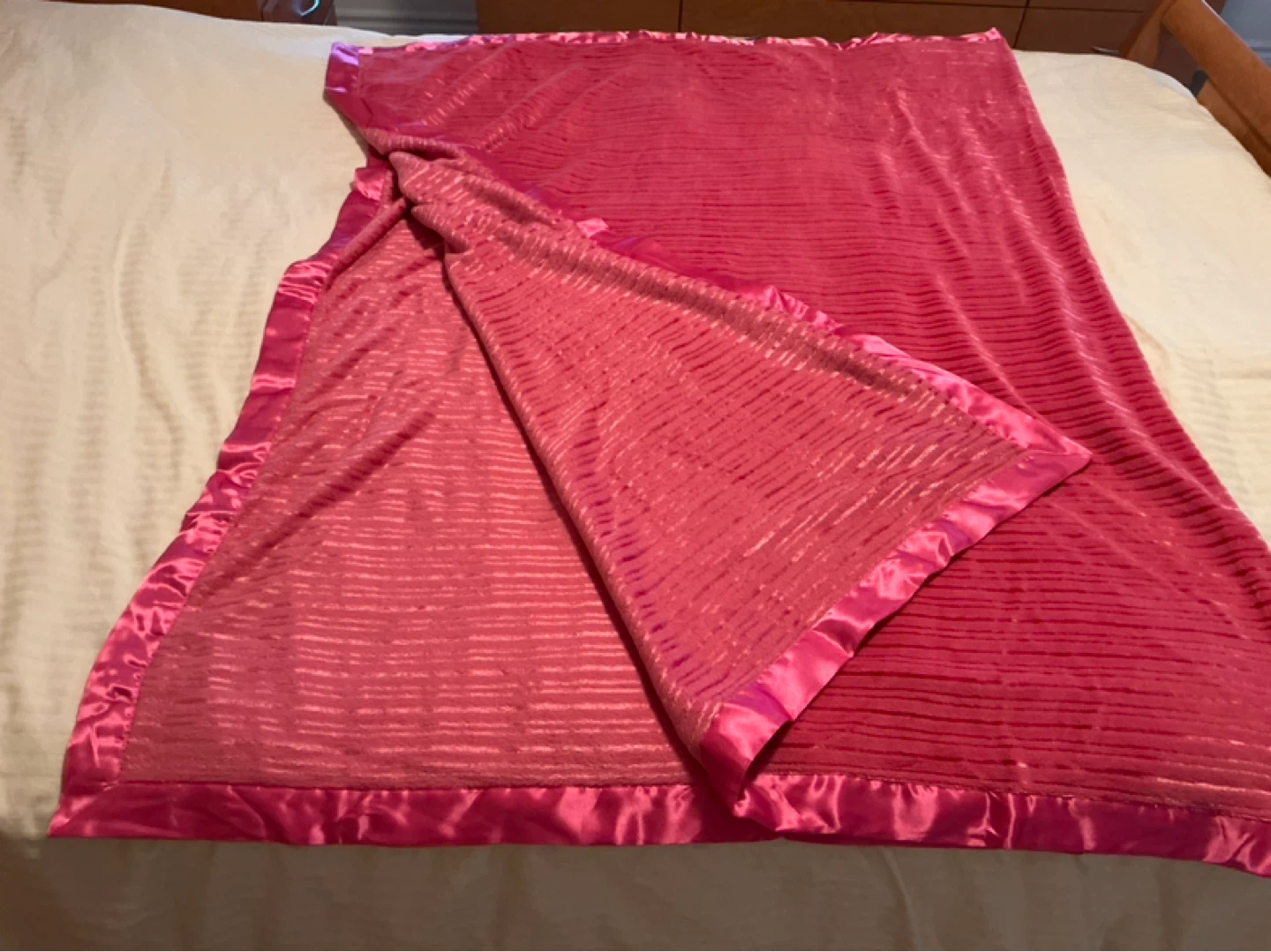 Pink Velour Blanket with Satin Trim - photo 2