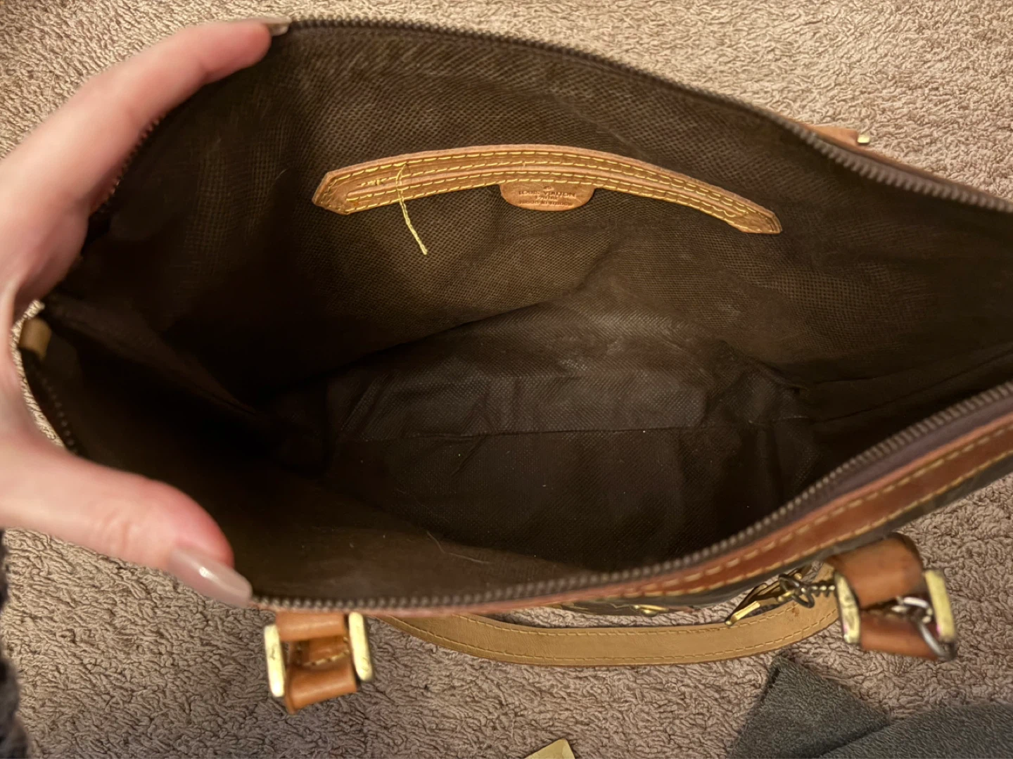 Louis Vuitton Monogram Tote Bag - photo 2