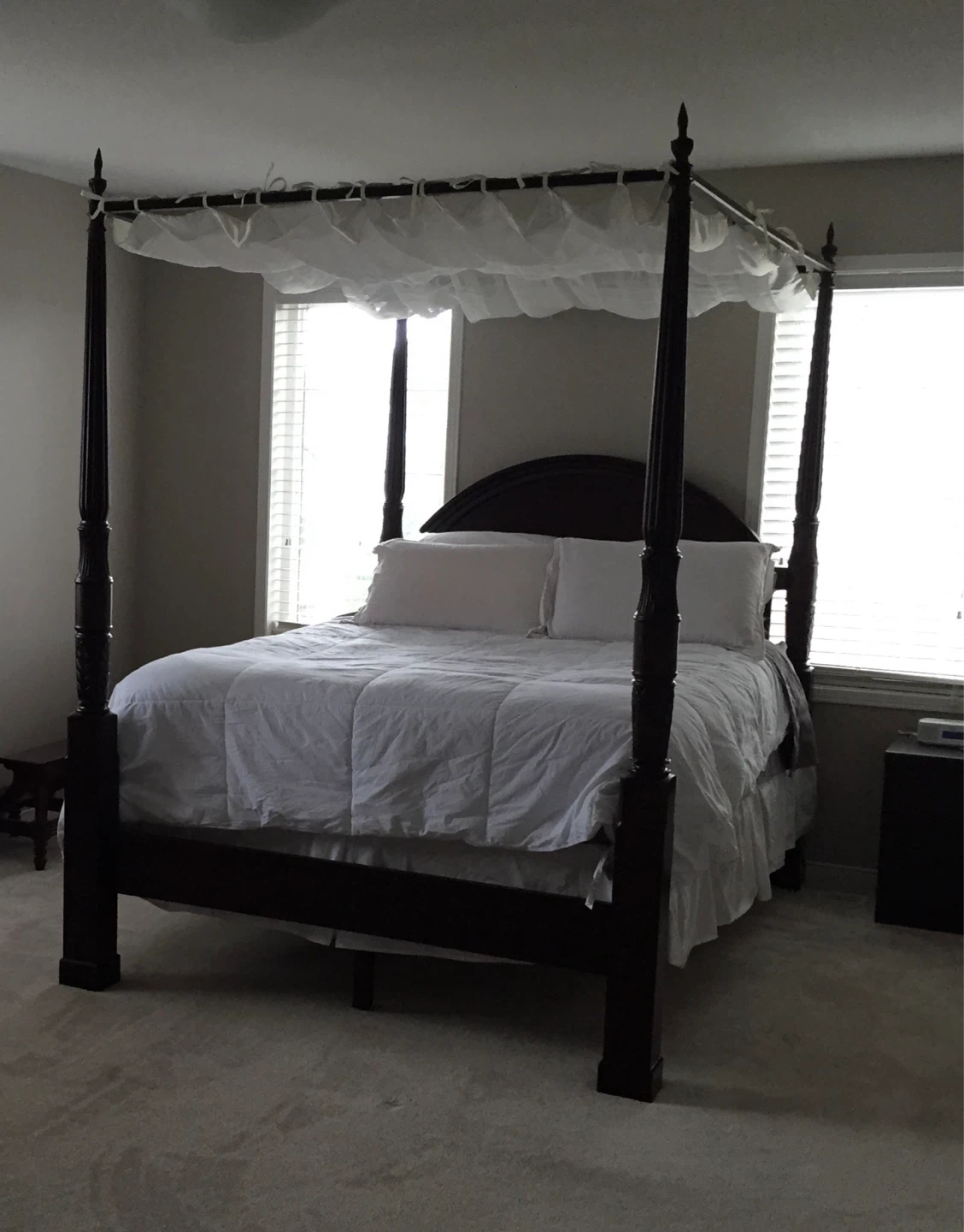 BOMBAY COMPANY MOHOGANY 4 POST CANOPY BED FRAME QUEEN - photo 2