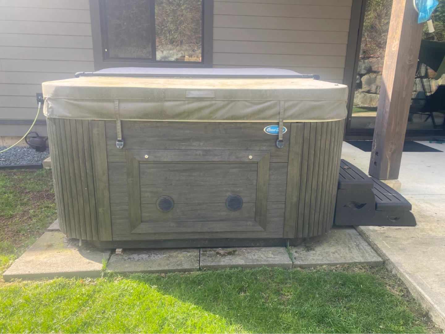 Coast Spas Hot Tub - photo 2