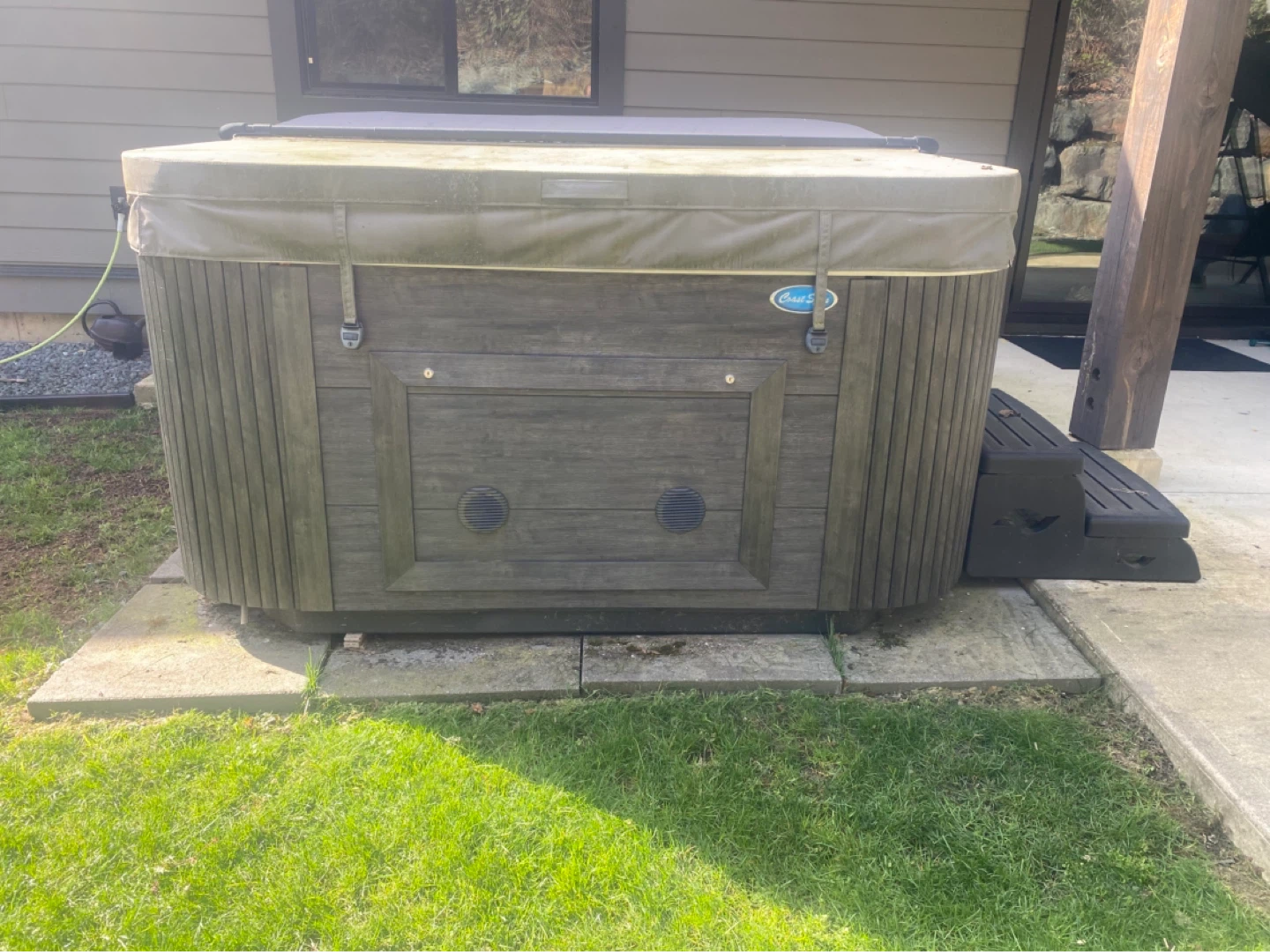Coast Spas Hot Tub - photo 3