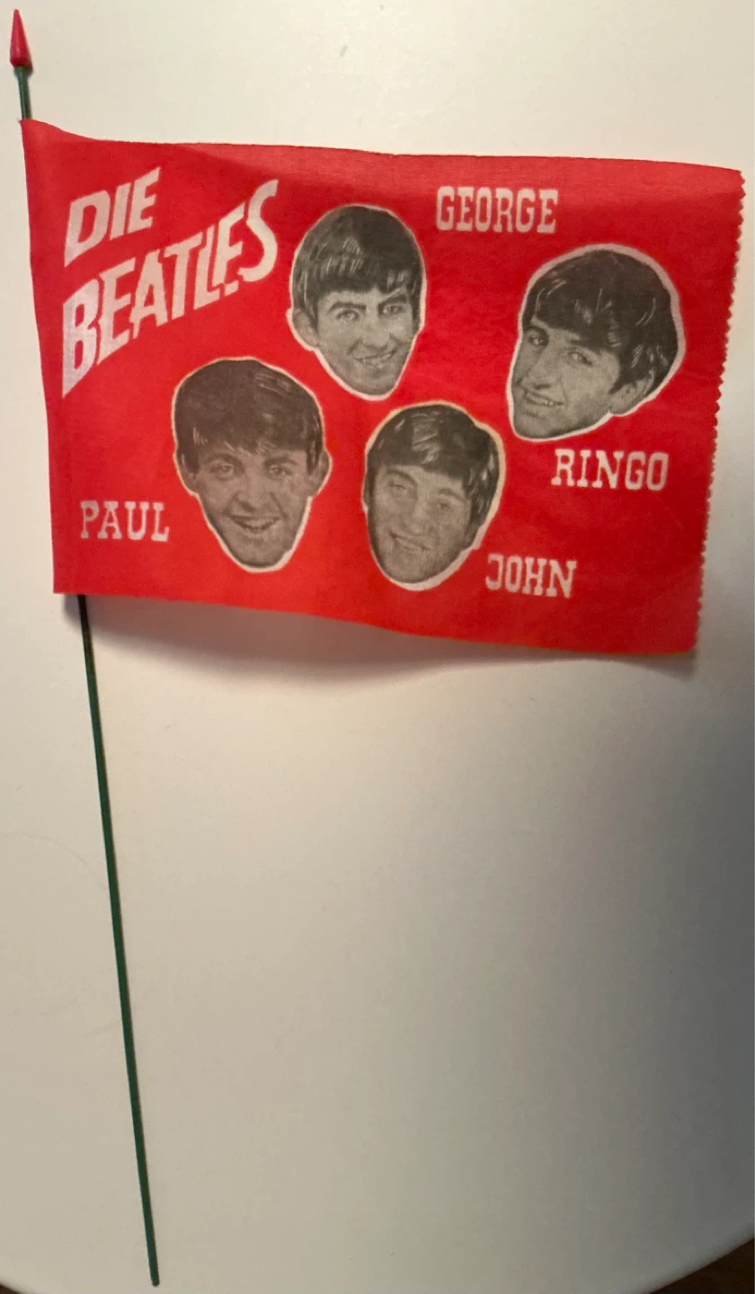 The Beatles "Die Beatles" Mini Flag