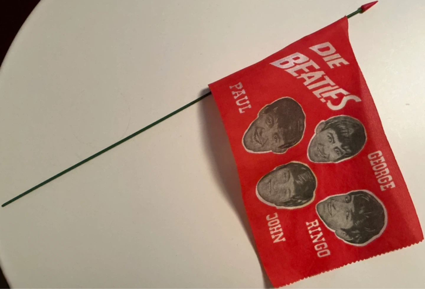 The Beatles "Die Beatles" Mini Flag - photo 2