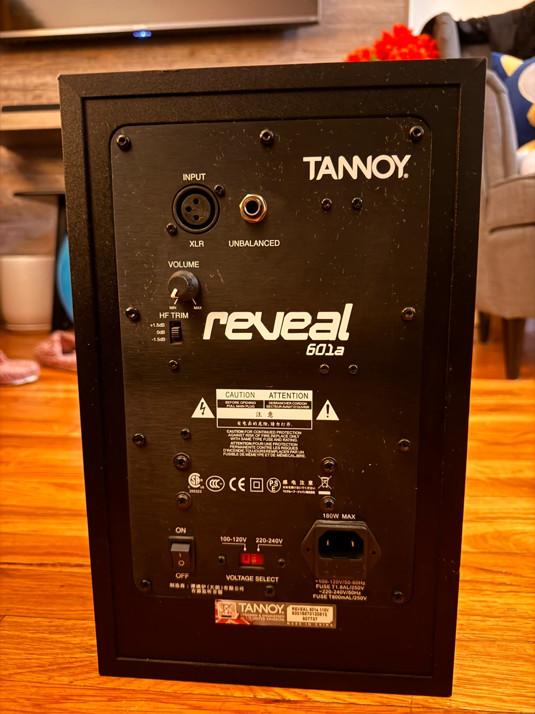 One Tannoy Reveal 601A Powered Studio Monitor Speakers – - photo 2