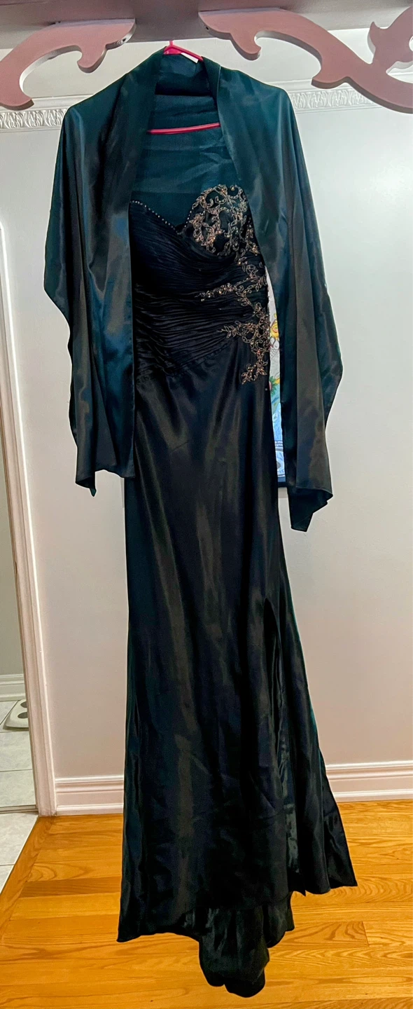Emerald Green Beaded Strapless Evening Gown with Shawl - photo 3