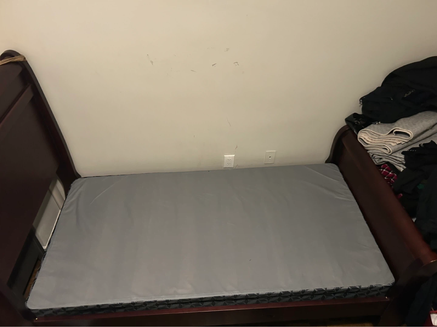 Twin/Single Bed Frame (Mattress Holder) – Solid Wood - photo 2