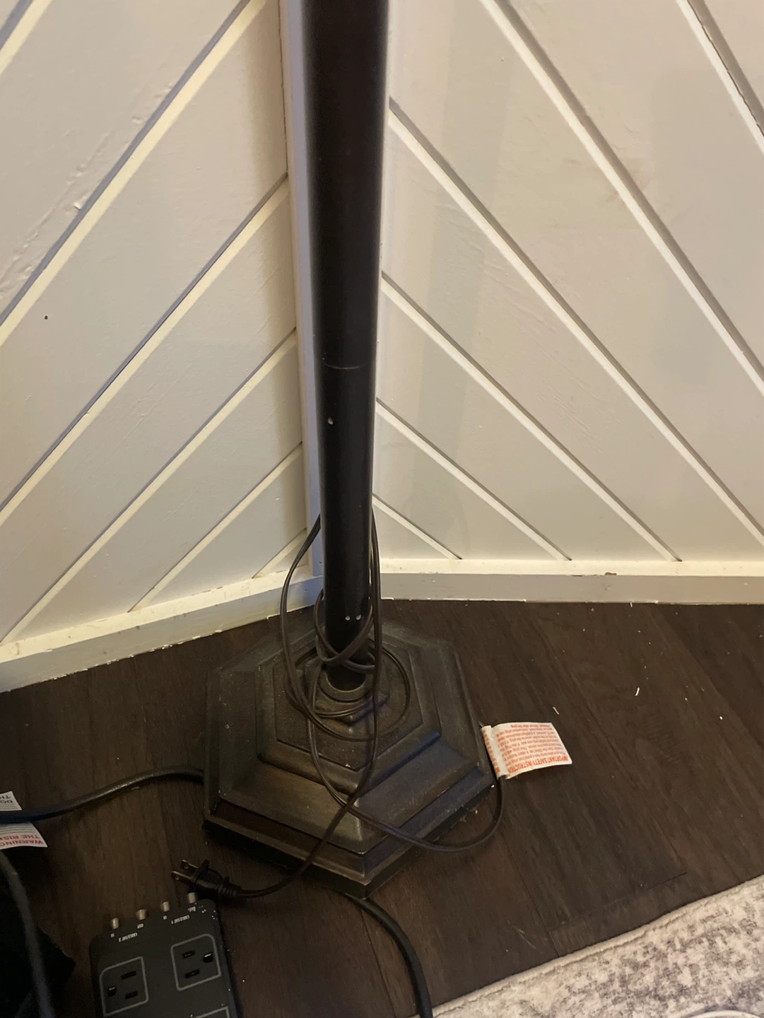 Floor Lamp with Jute Shade - photo 2