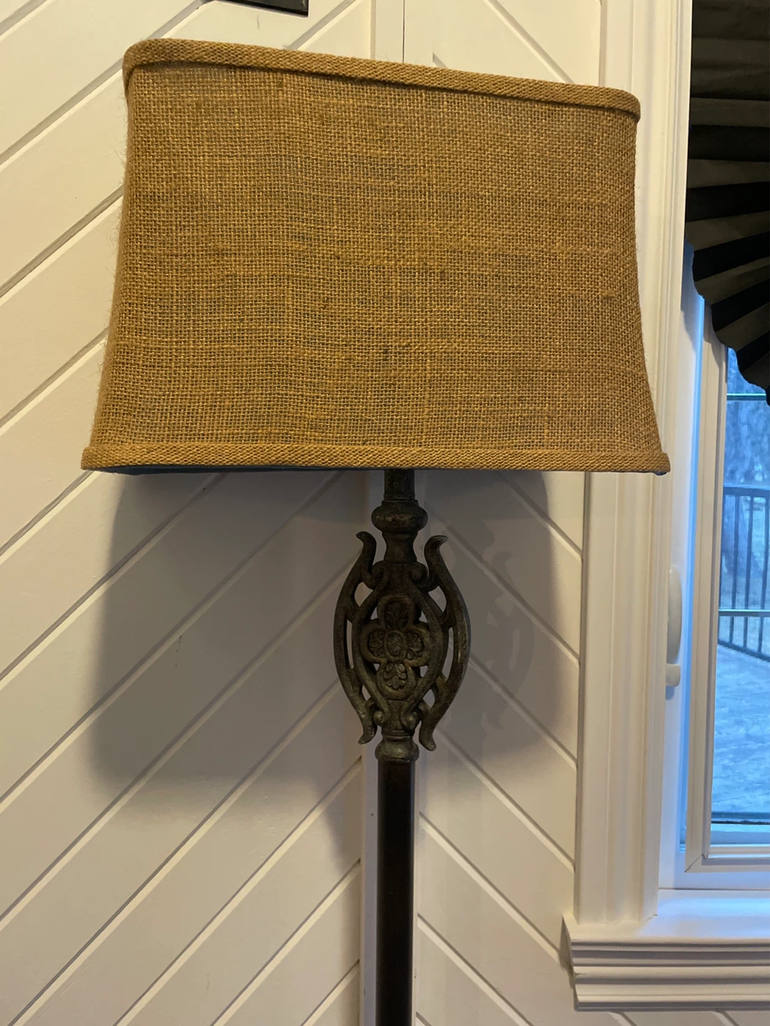 Floor Lamp with Jute Shade - photo 4