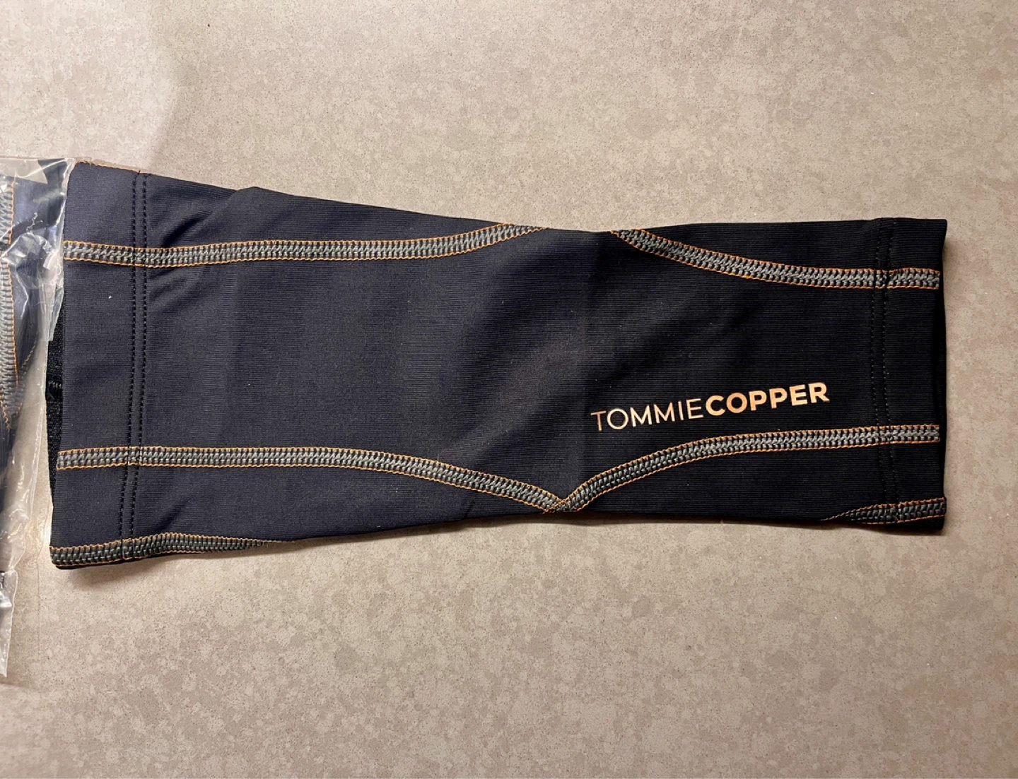 Tommie Copper Performance Elbow Sleeve - Black, Size L