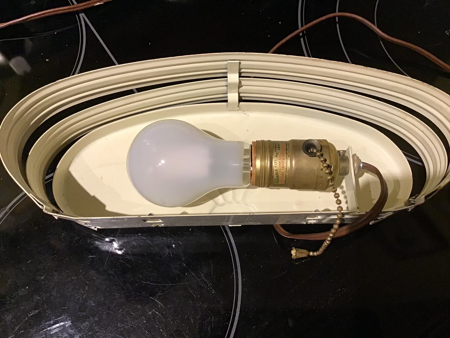 2 vintage lights that fit onto a headboard - photo 2