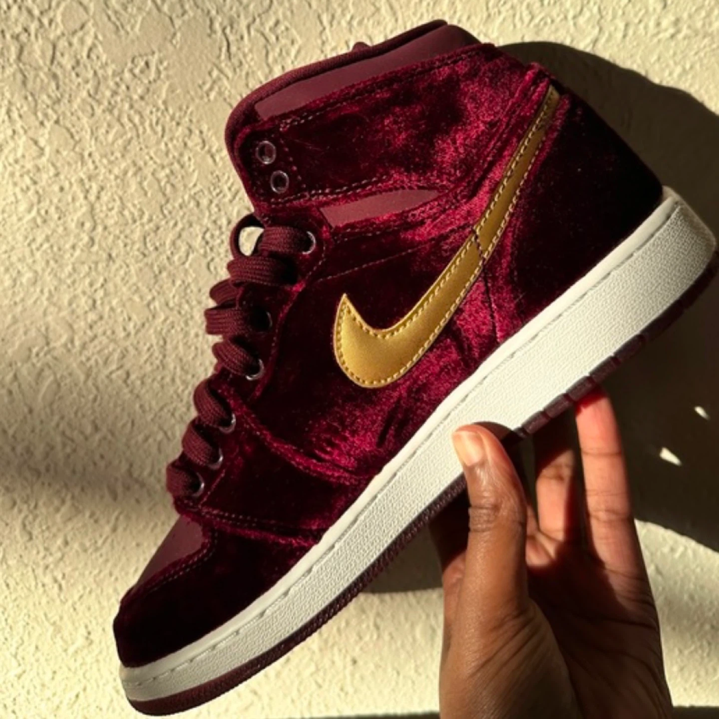 Air Jordan 1 Velvet Burgundy Gold High Top Sneakers - photo 3
