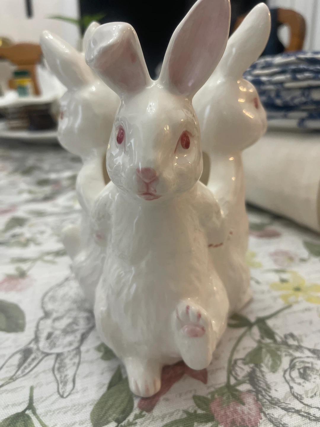White Ceramic Bunny Holder - photo 2