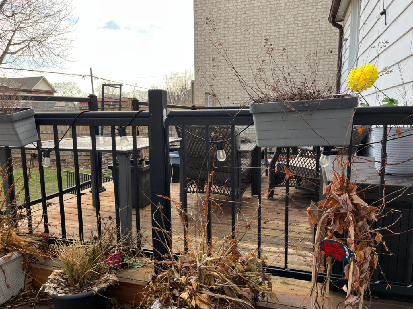 Deck railings - photo 3