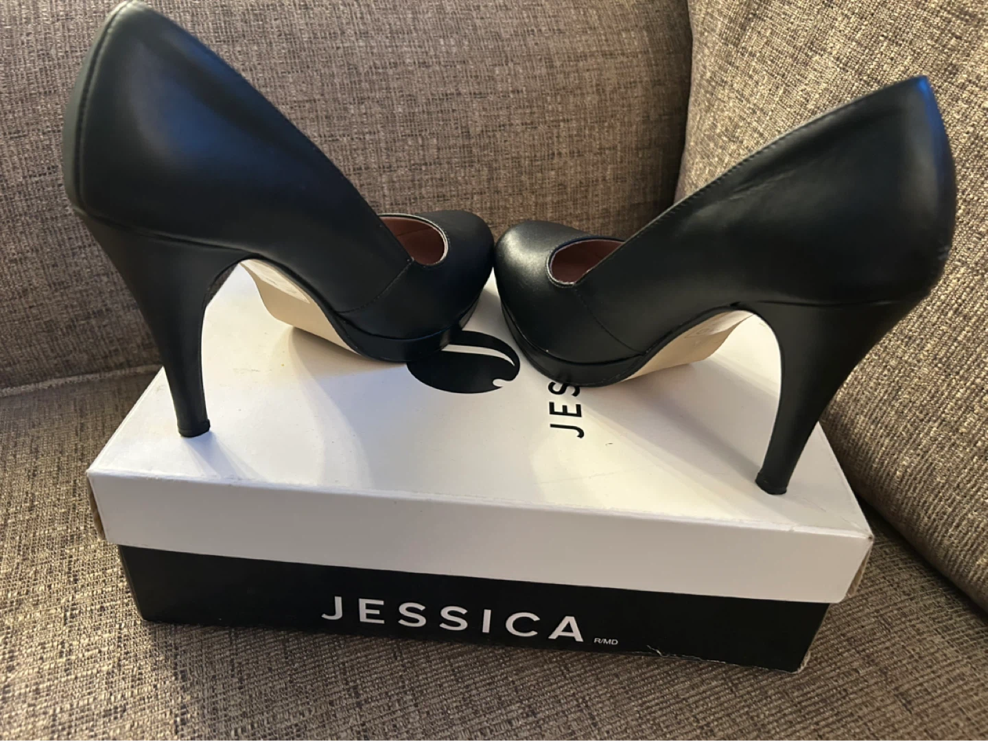 Jessica Simpson Black Heels Size 7M - photo 3