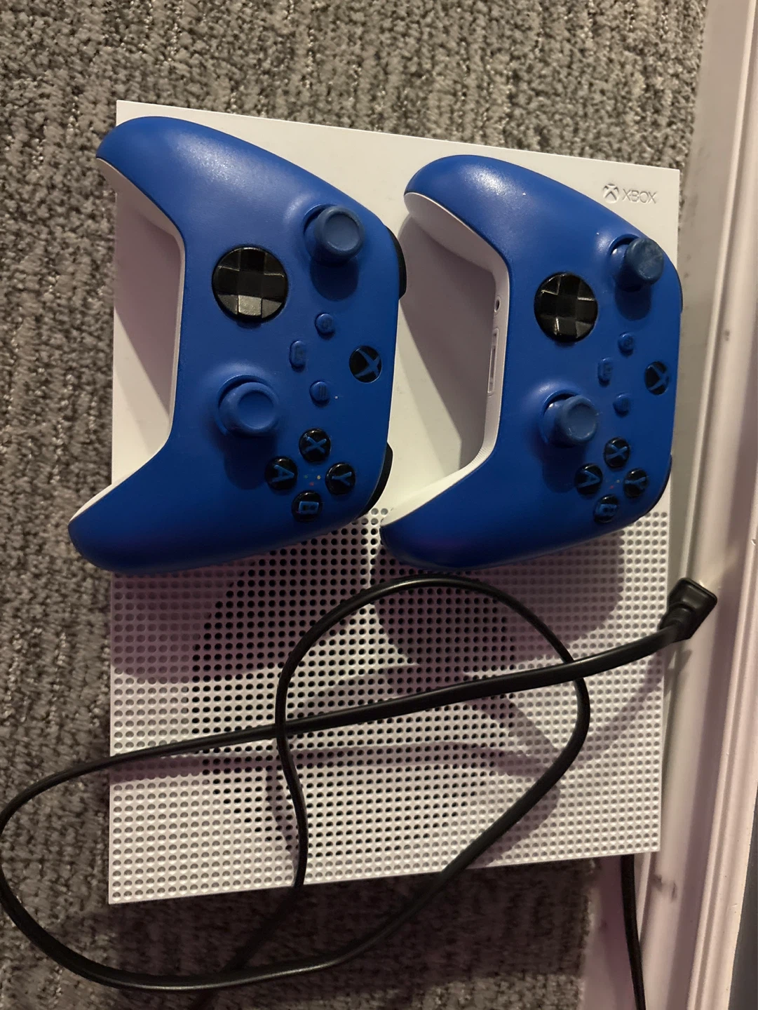 Xbox One S Console with 2 Blue Controllers - photo 2