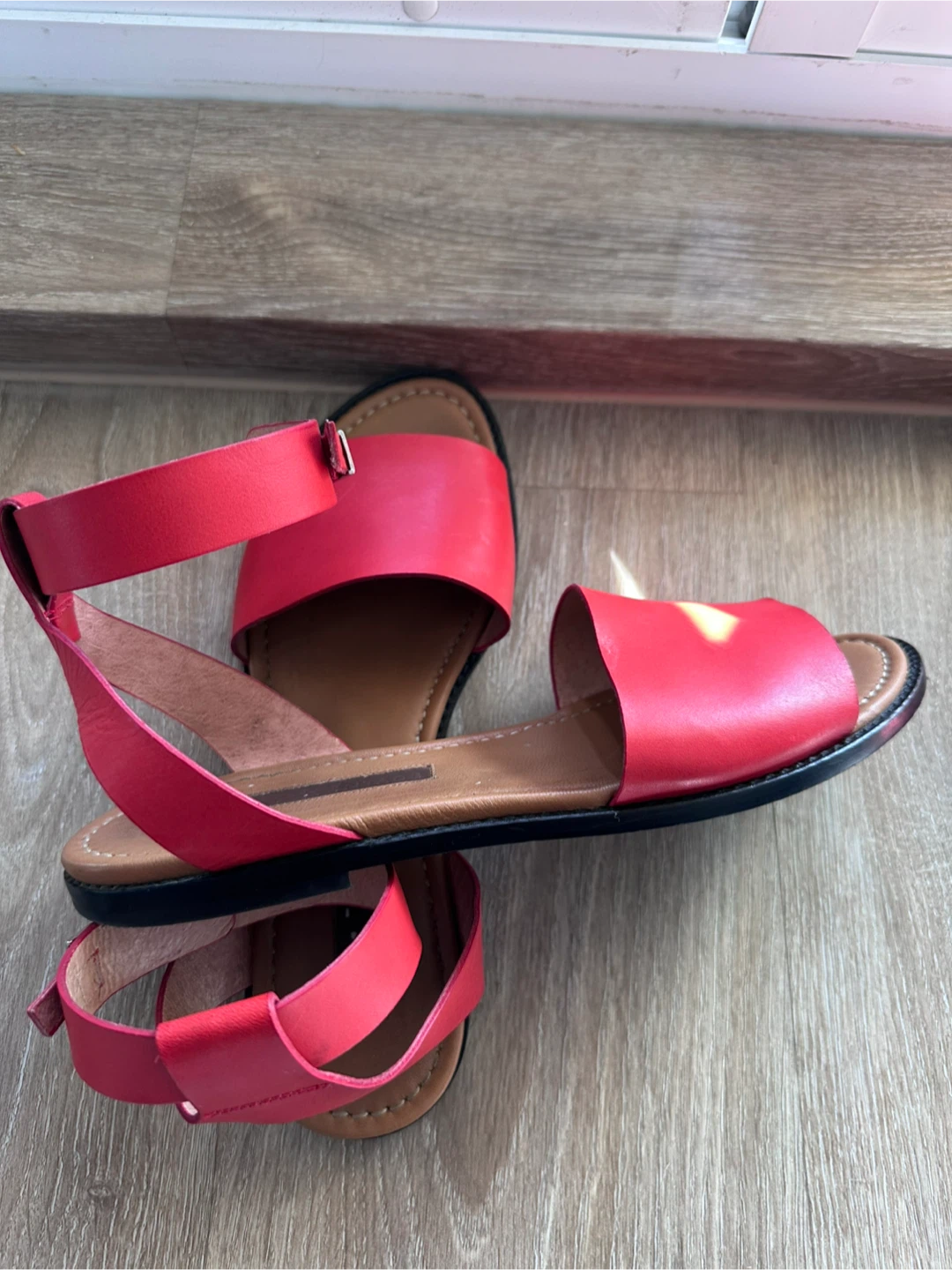 Modern Vintage Red Leather Ankle Strap Sandals - photo 3