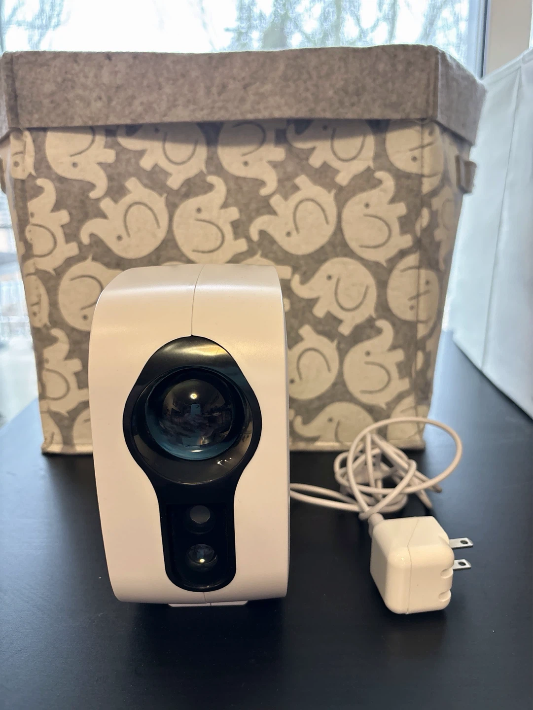 The white baby soother & Projector for baby/kids