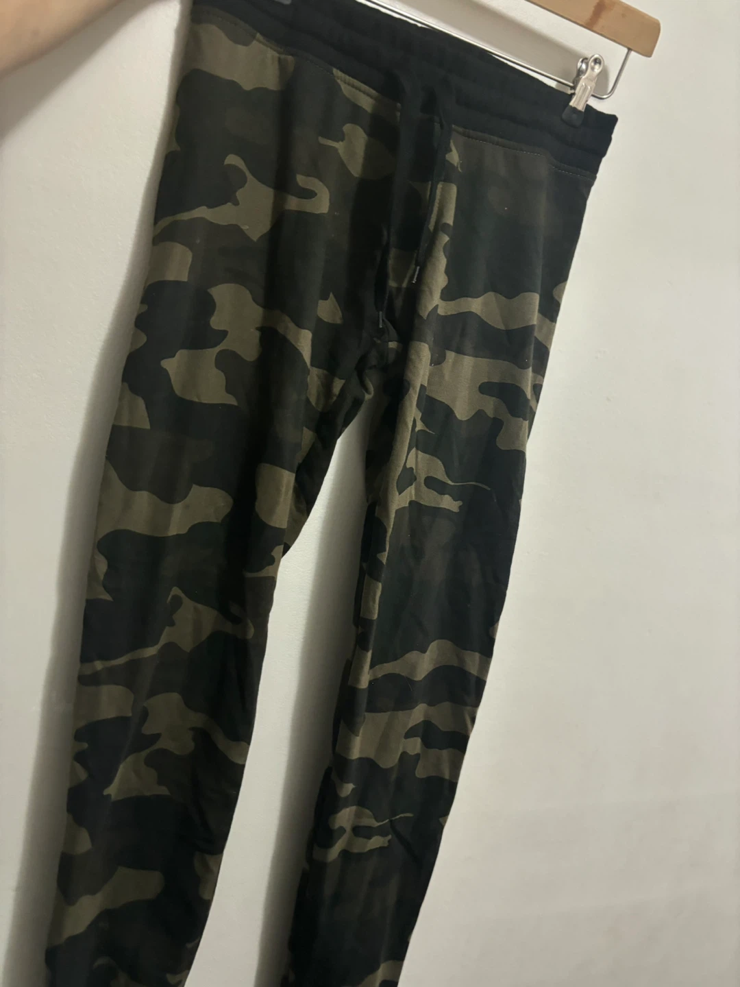 All 3 kids pants size large -$10 - photo 2