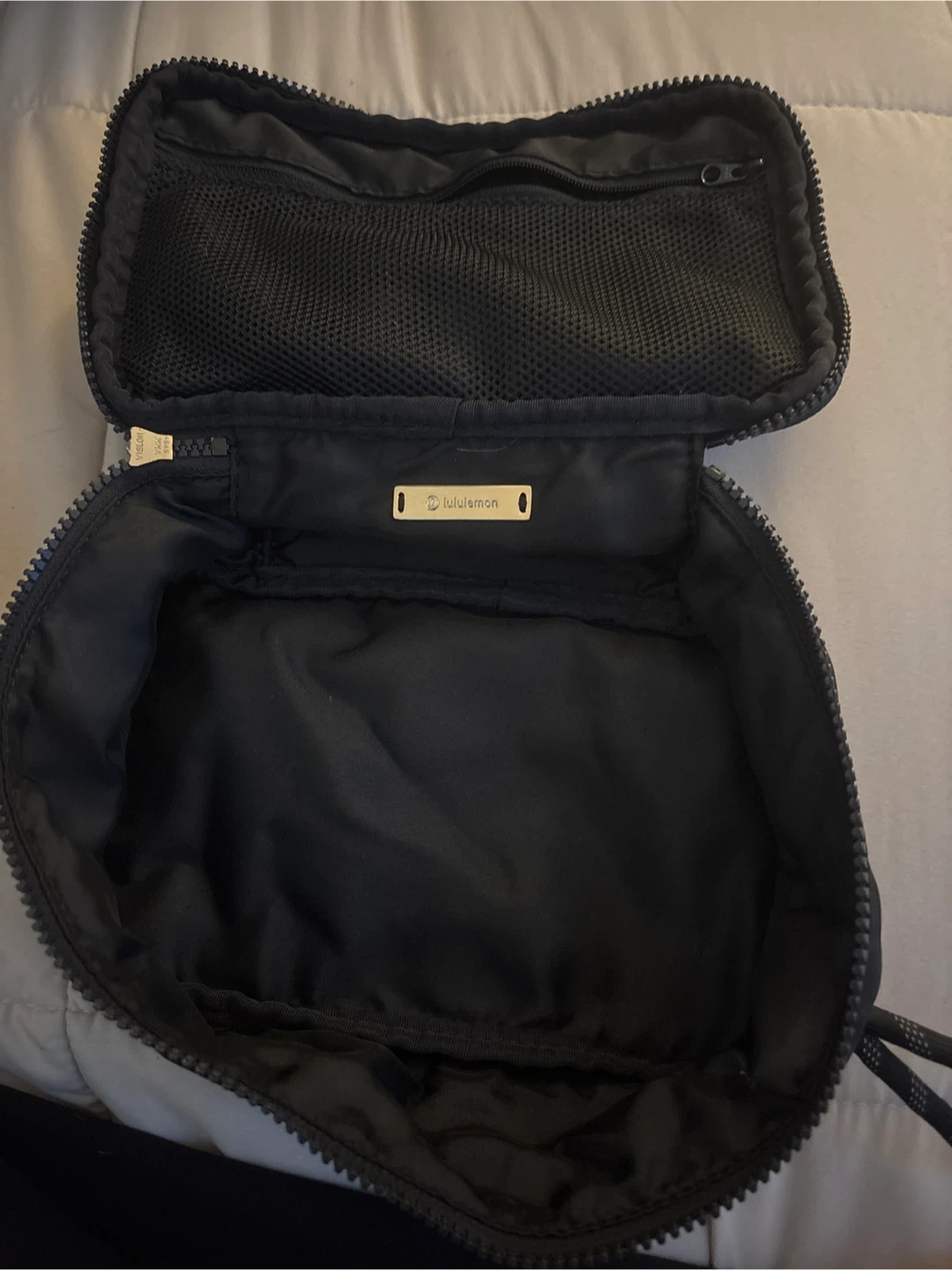 Lululemon Everywhere Belt Bag Black - photo 3