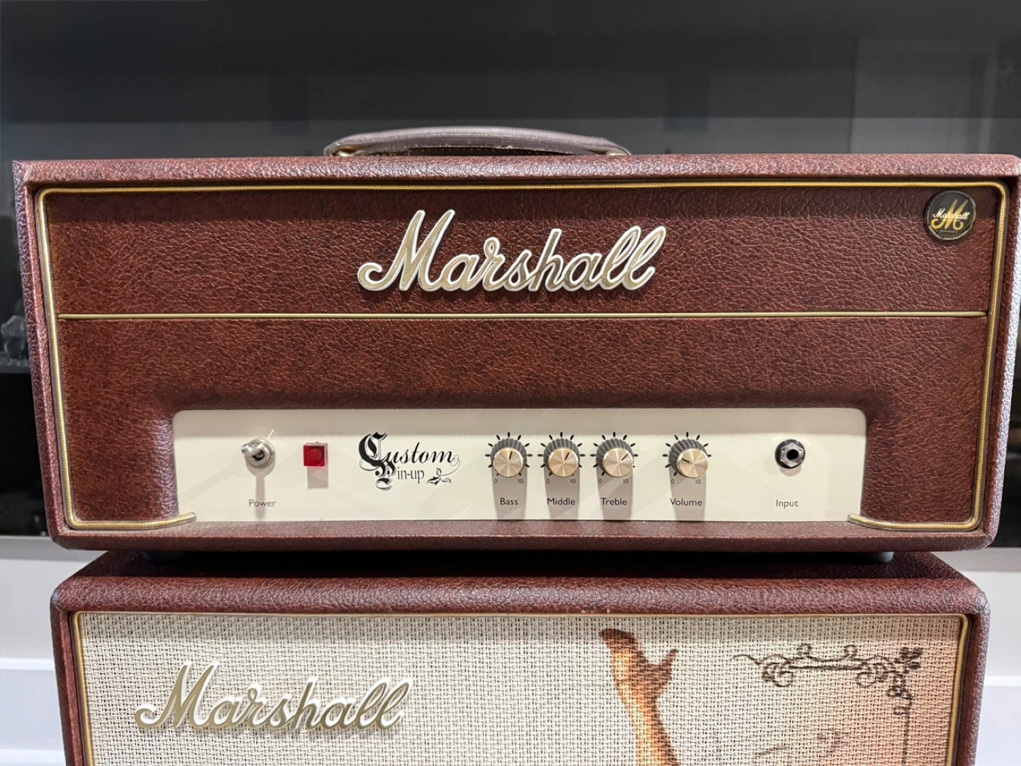 Greta pin-up Marshall Custom Shop Guitar Amp Head - photo 2