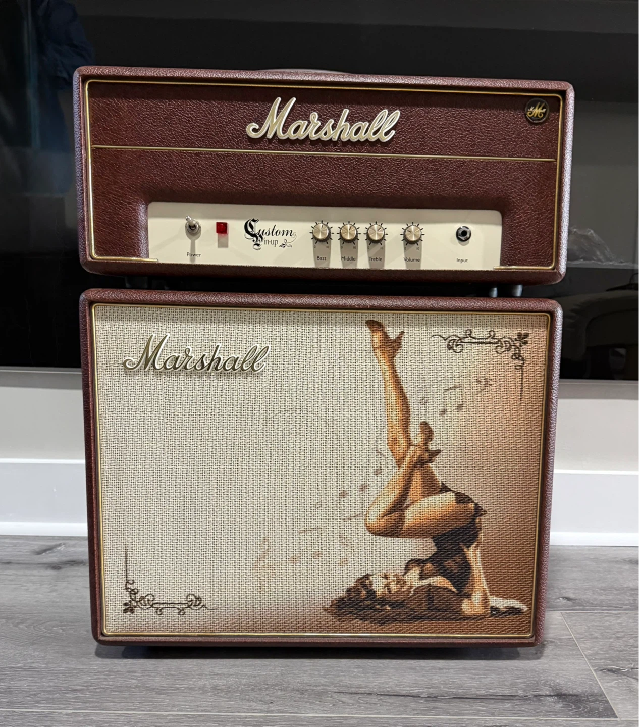 Greta pin-up Marshall Custom Shop Guitar Amp Head