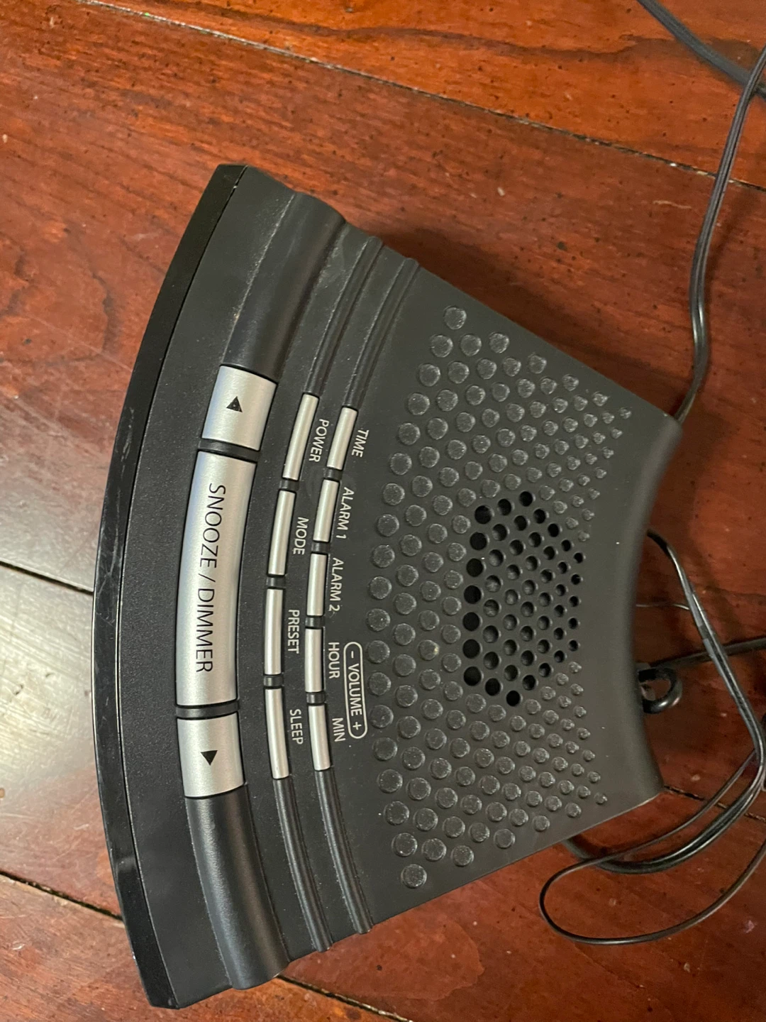 Nelsonic AM/FM Digital Alarm Clock Radio - photo 3