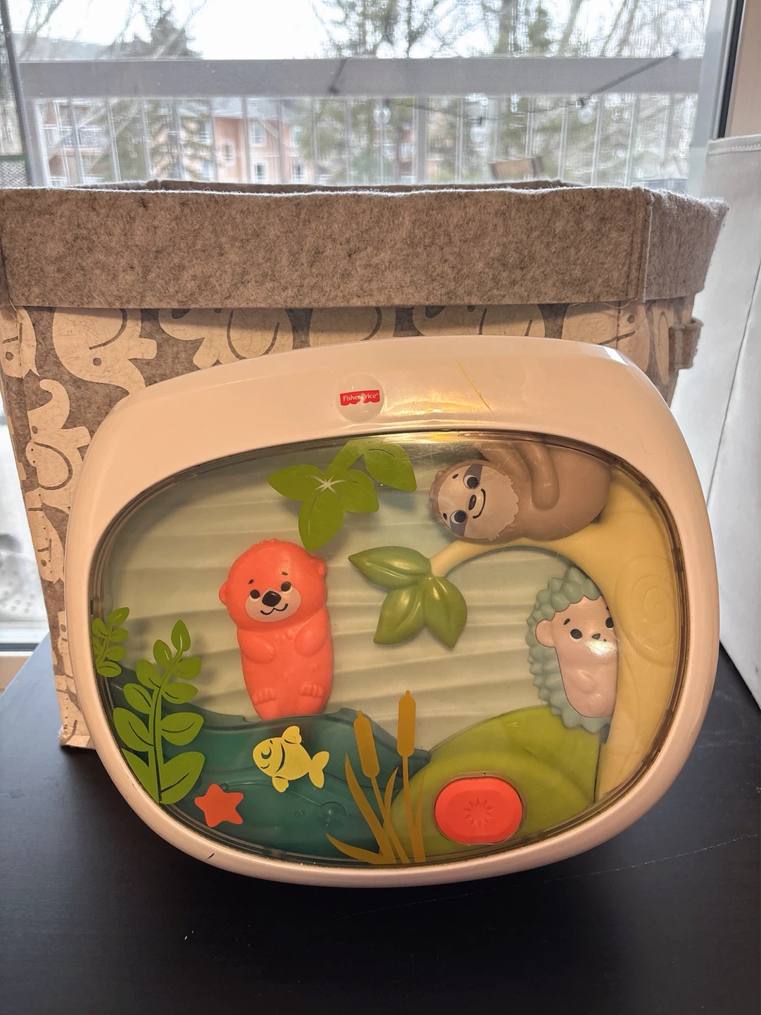 Fisher-Price Soothing Scene Crib Projector