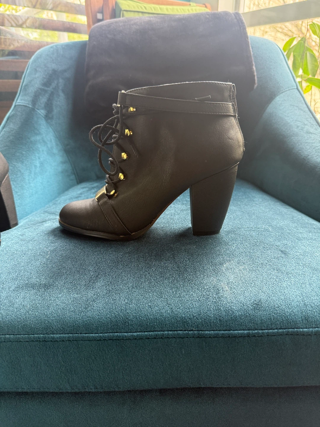 Black Heeled Ankle Boots with Gold Accents Size 9 - photo 3