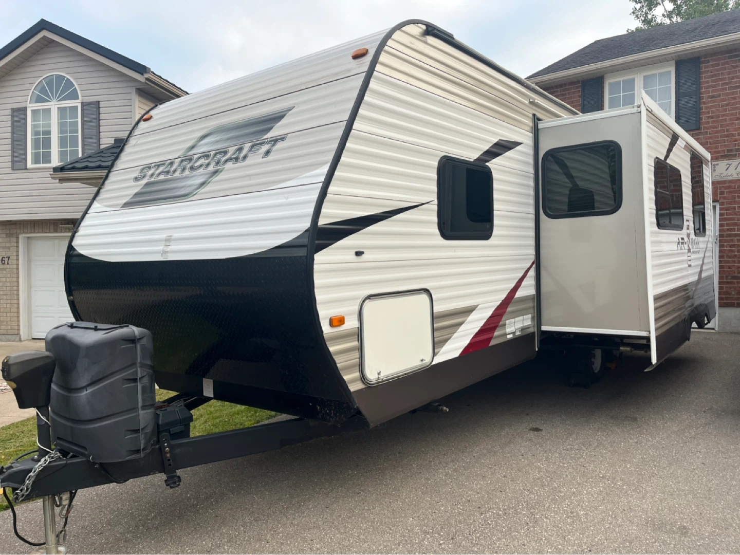 Starcraft Travel Trailer - photo 2