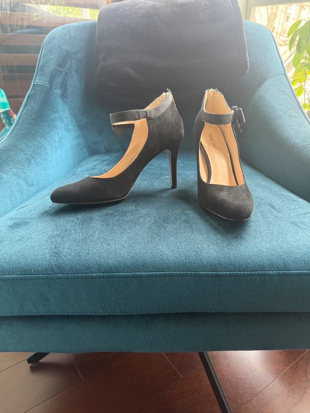 Nine West Black Suede Heels with Bow Accent