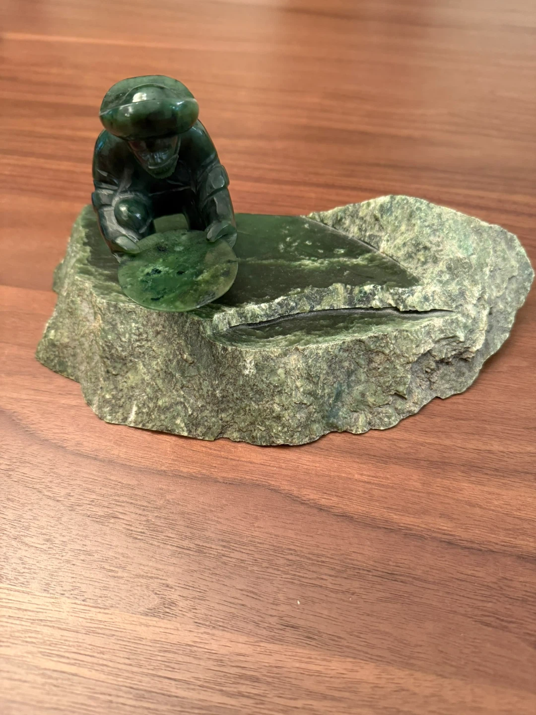 Green Jade Figurine - photo 2