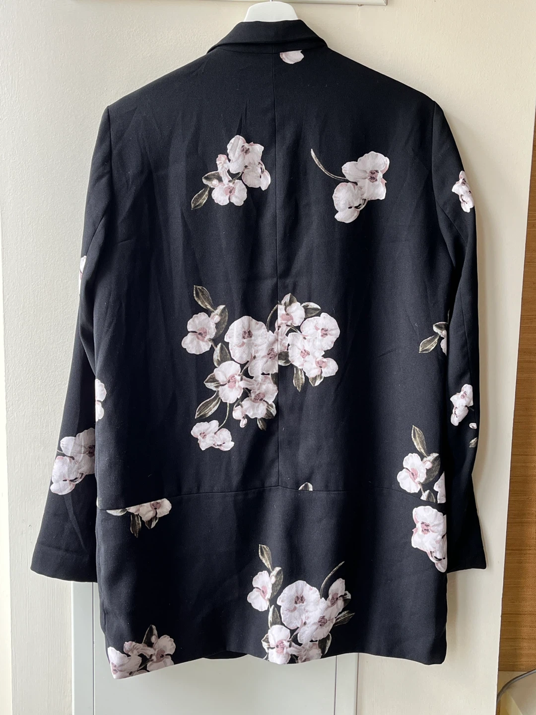 DYNAMITE Floral Blazer - Size Medium - photo 4