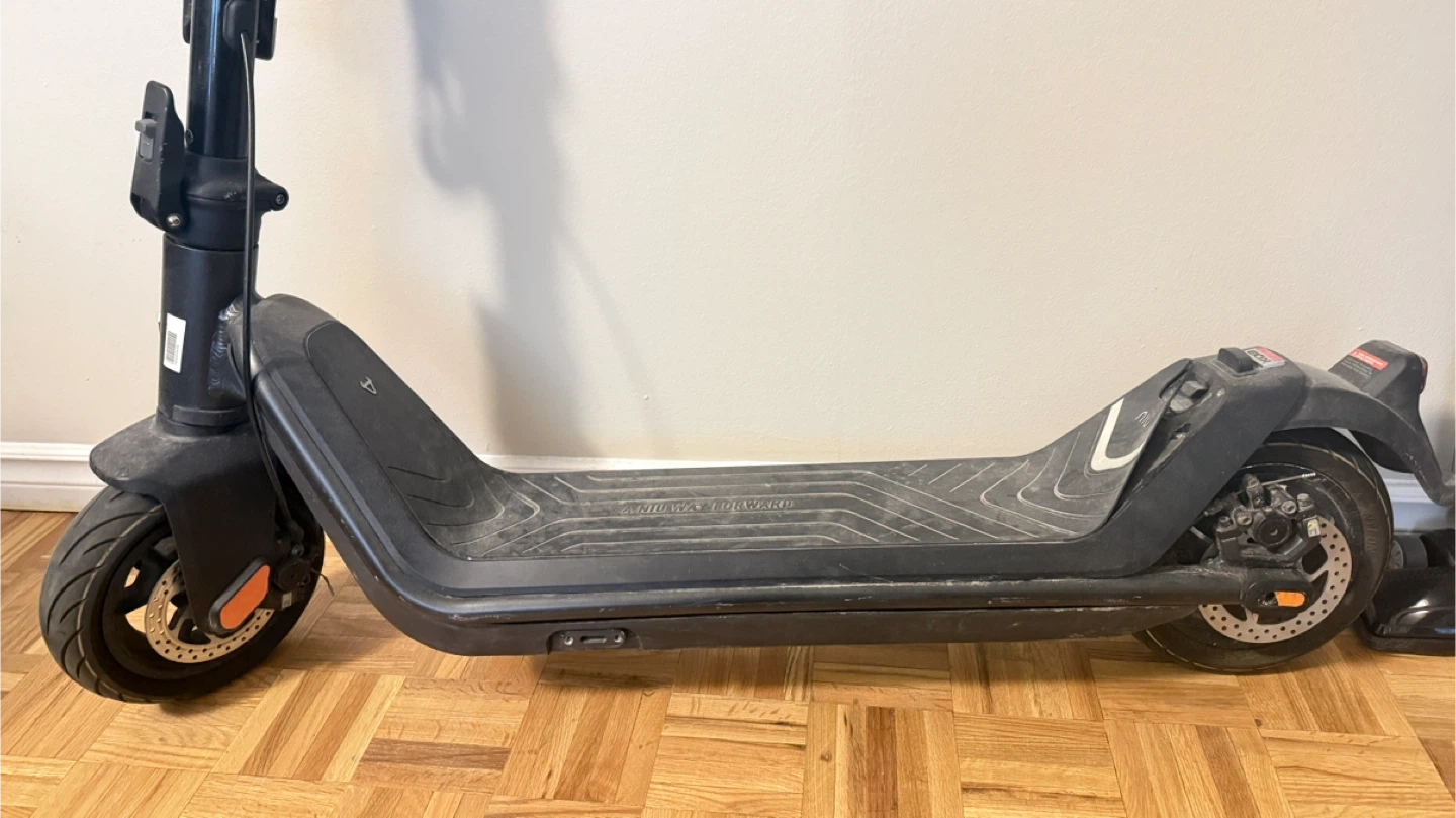 NIU KQi3 Pro Electric Scooter + FULL KIT - photo 3