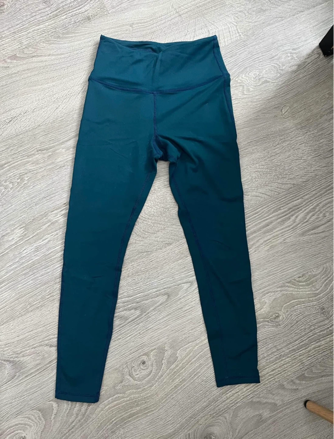 Aumnie Teal Yoga Set - Top & Leggings (size small) - photo 4