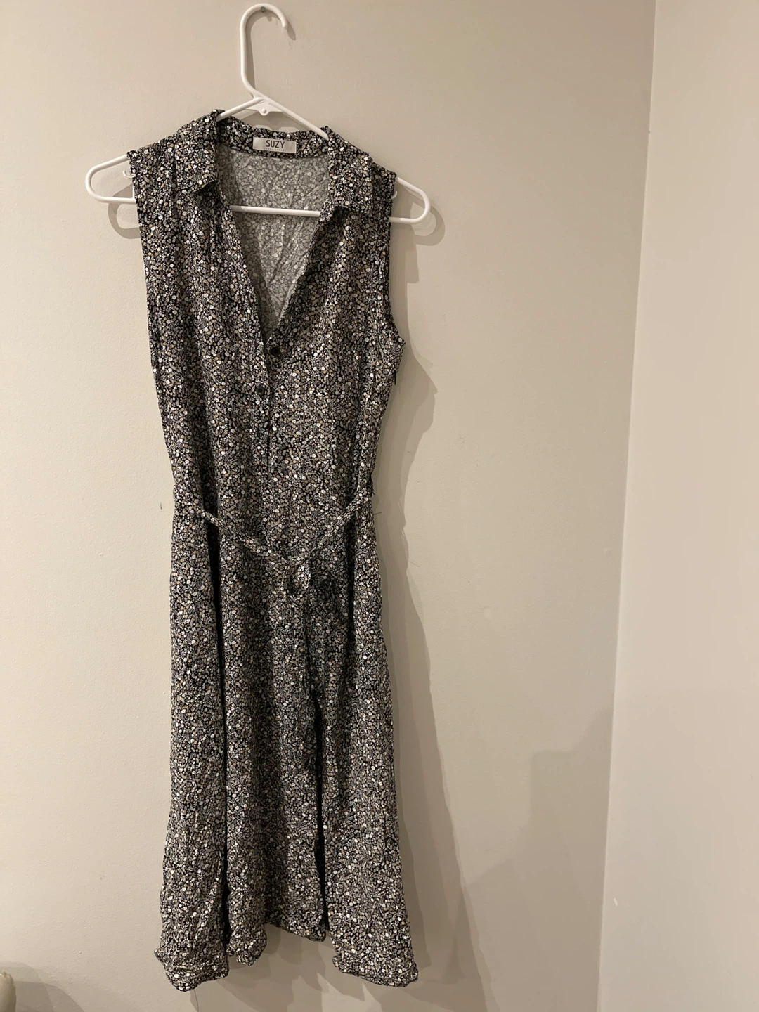 Suzy Floral Sleeveless Button-Up Dress with Belt