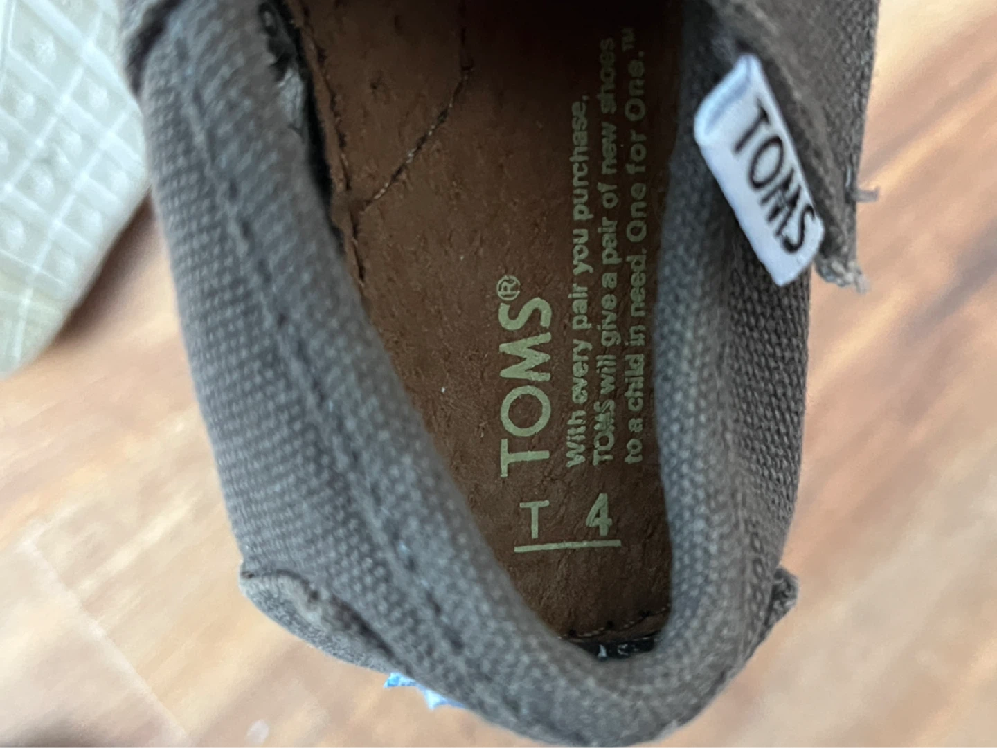 TOMS Baby Size 4 Slip-On Shoes - photo 3