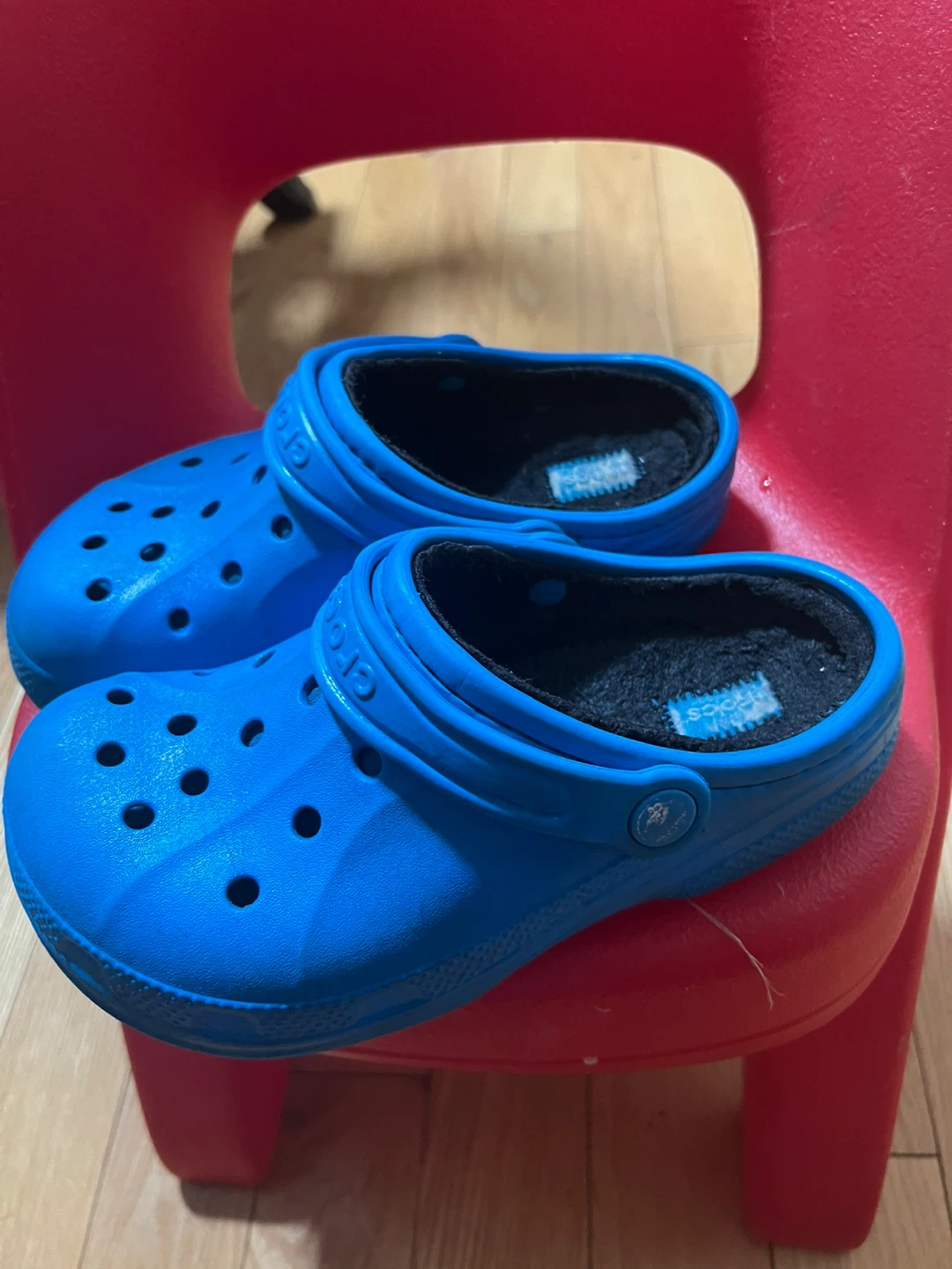 Blue Crocs Size J3  Lined Clogs - photo 2