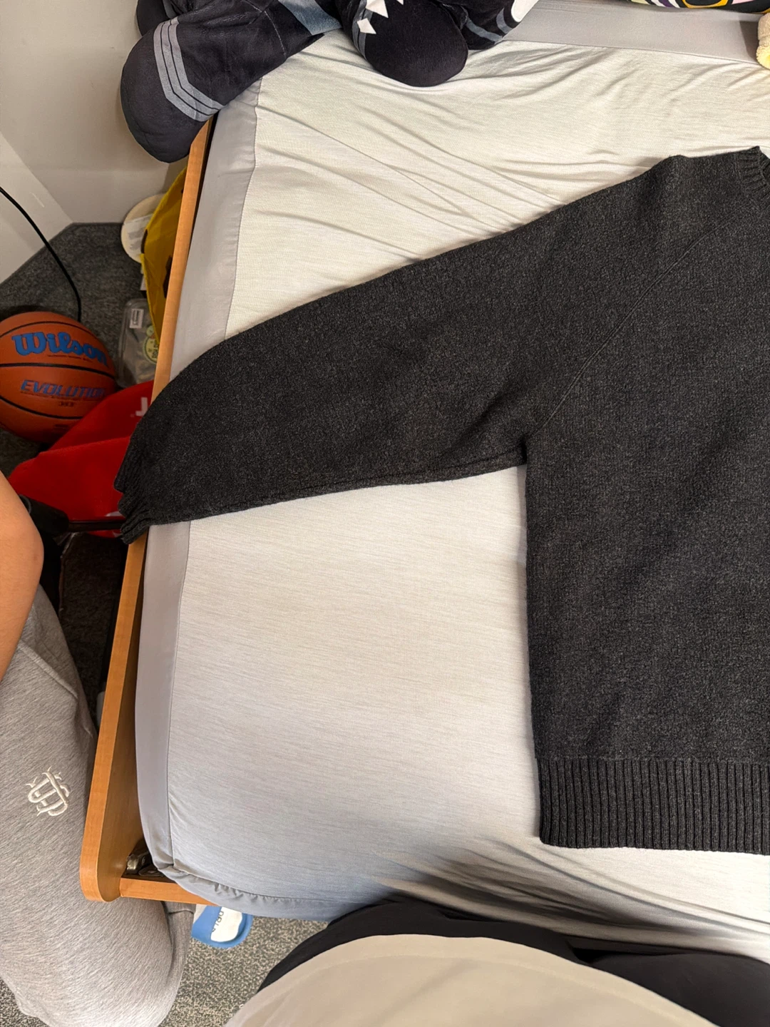 Supreme Sweater - Charcoal Grey - Size L - photo 3