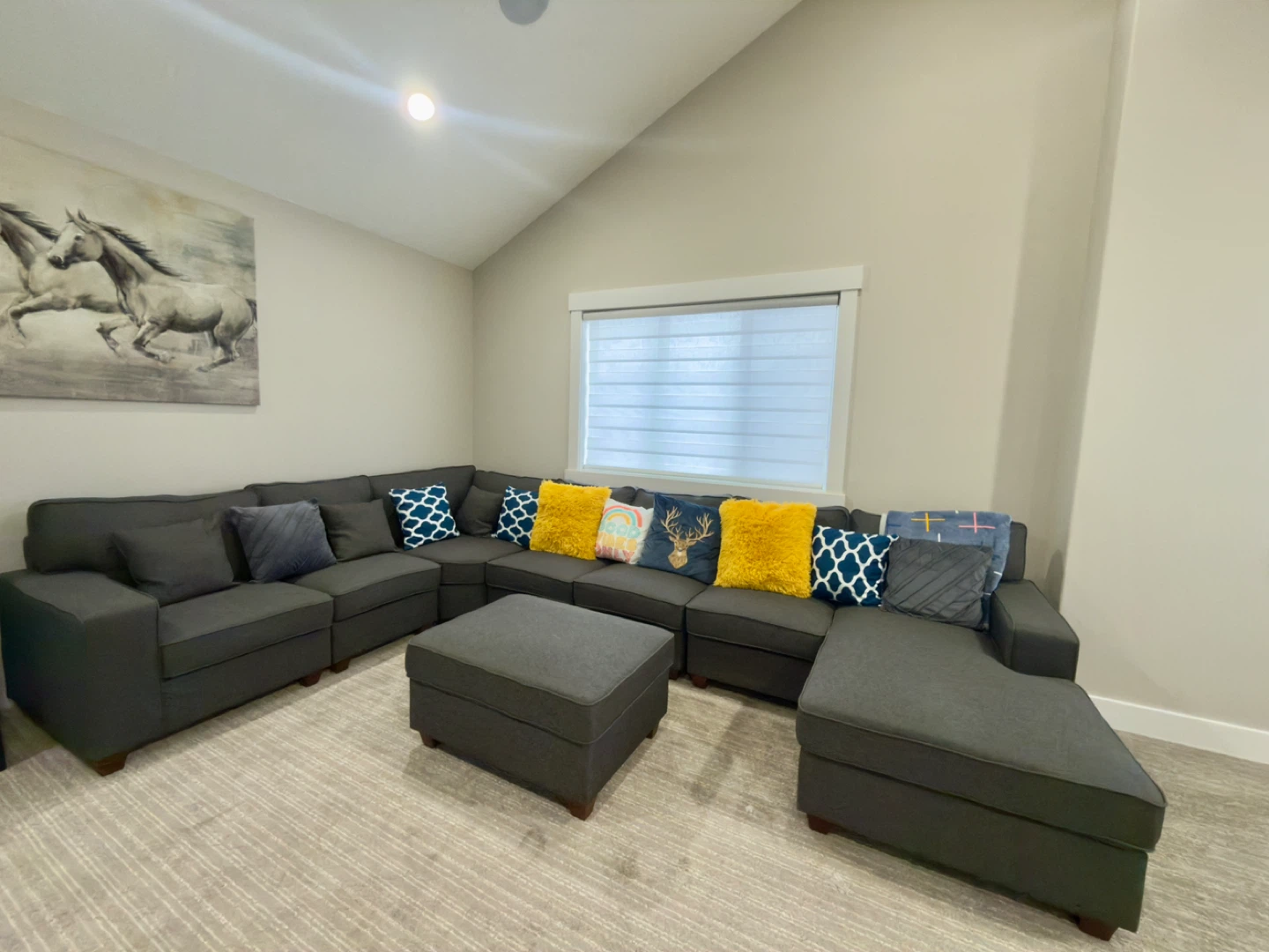 SECTIONAL SOFA WITH OTTOMAN & CUSHIONS – ONLY 6 MONTHS OLD! - photo 4