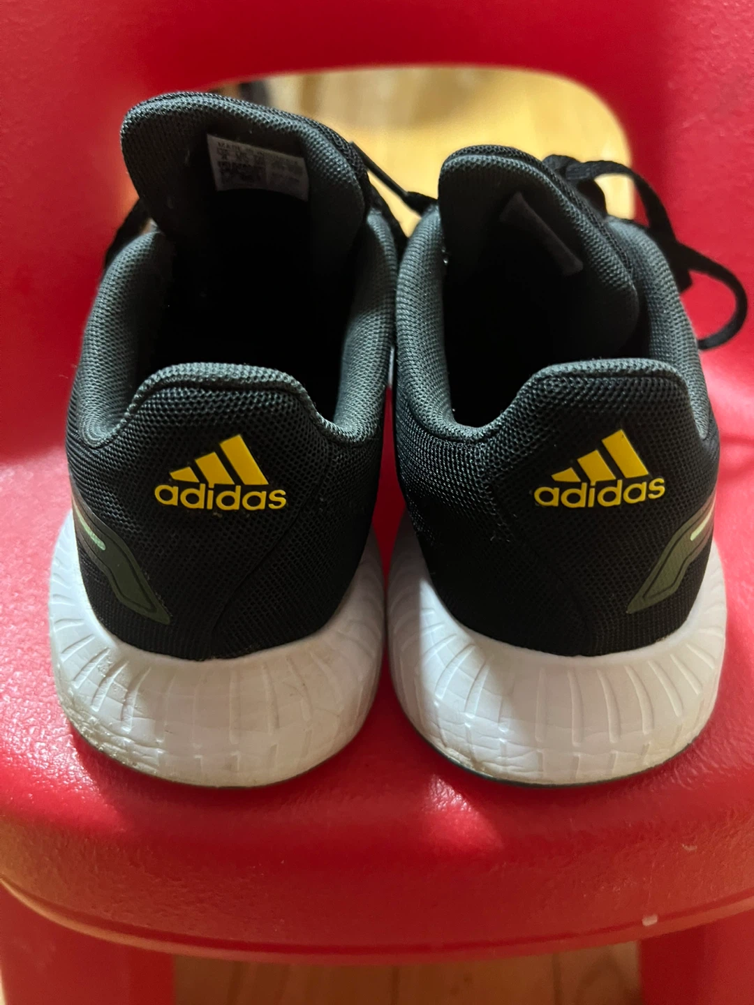 Adidas Running Shoes Black/Yellow YouthSize 4 - photo 3