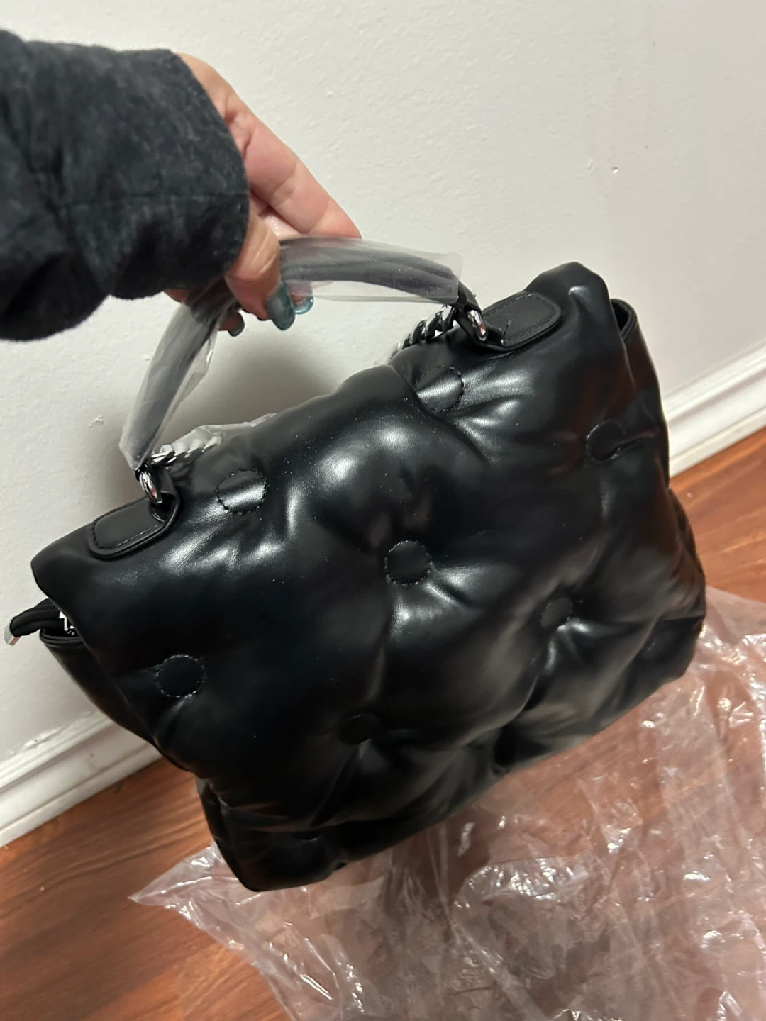 Black Puffer Shoulder Bag with Chain Strap - photo 4