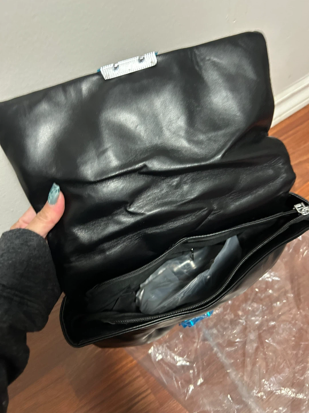 Black Puffer Shoulder Bag with Chain Strap - photo 3