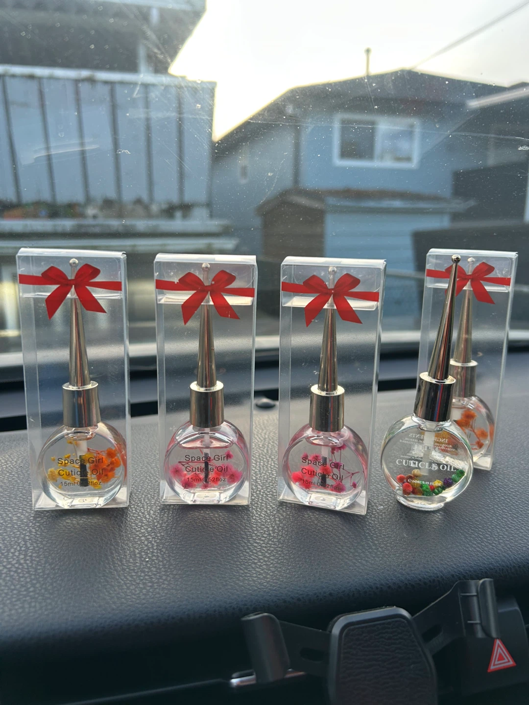 Space Girl Cuticle Oil Set - Assorted Dried Flowers - photo 2