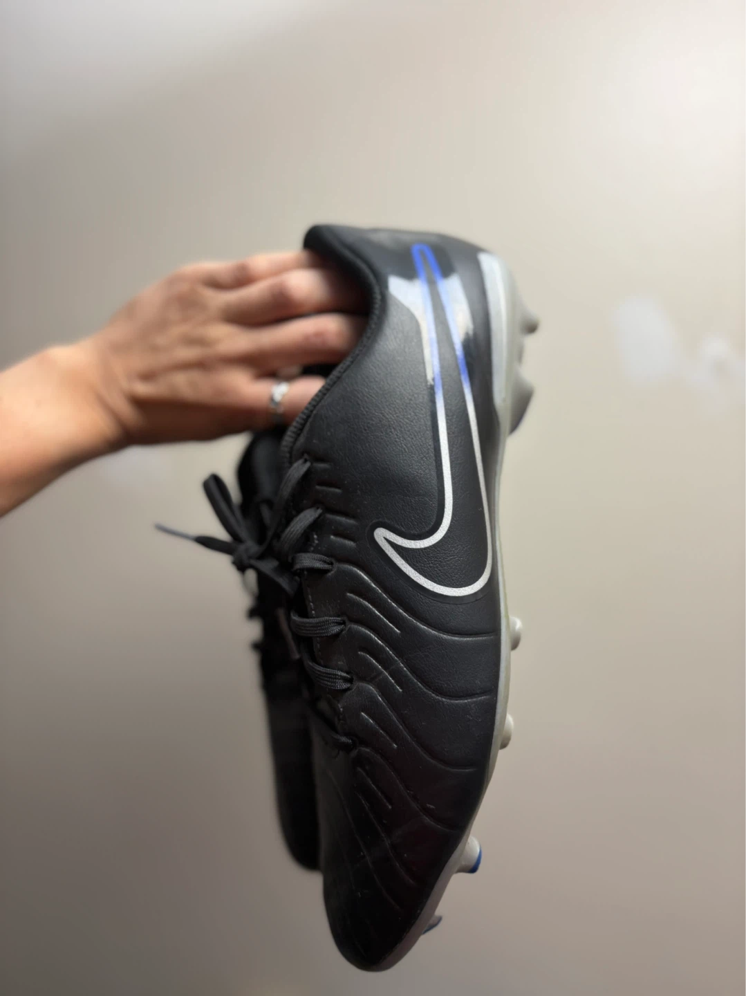 Nike soccer cleats - photo 3