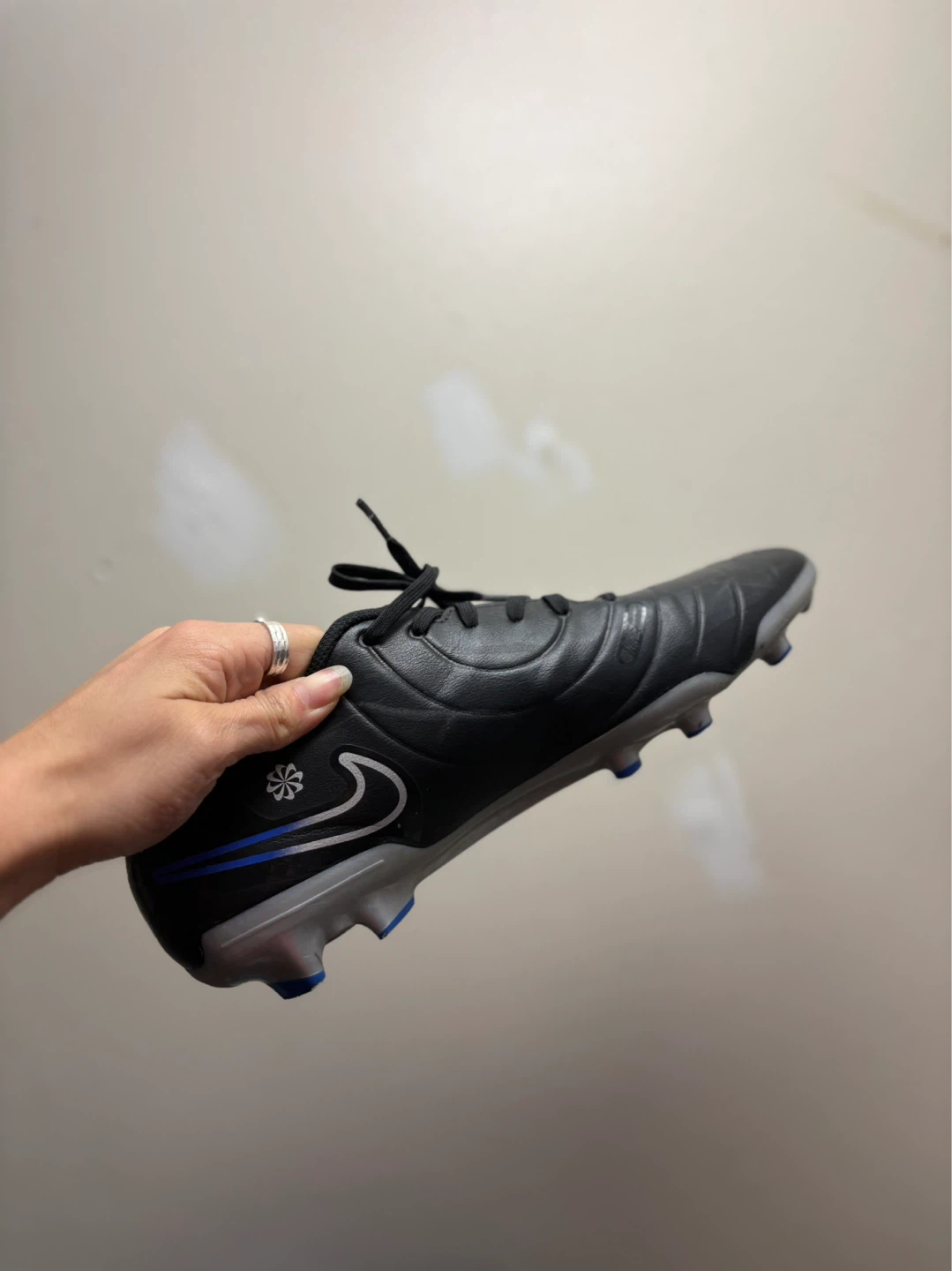 Nike soccer cleats - photo 5
