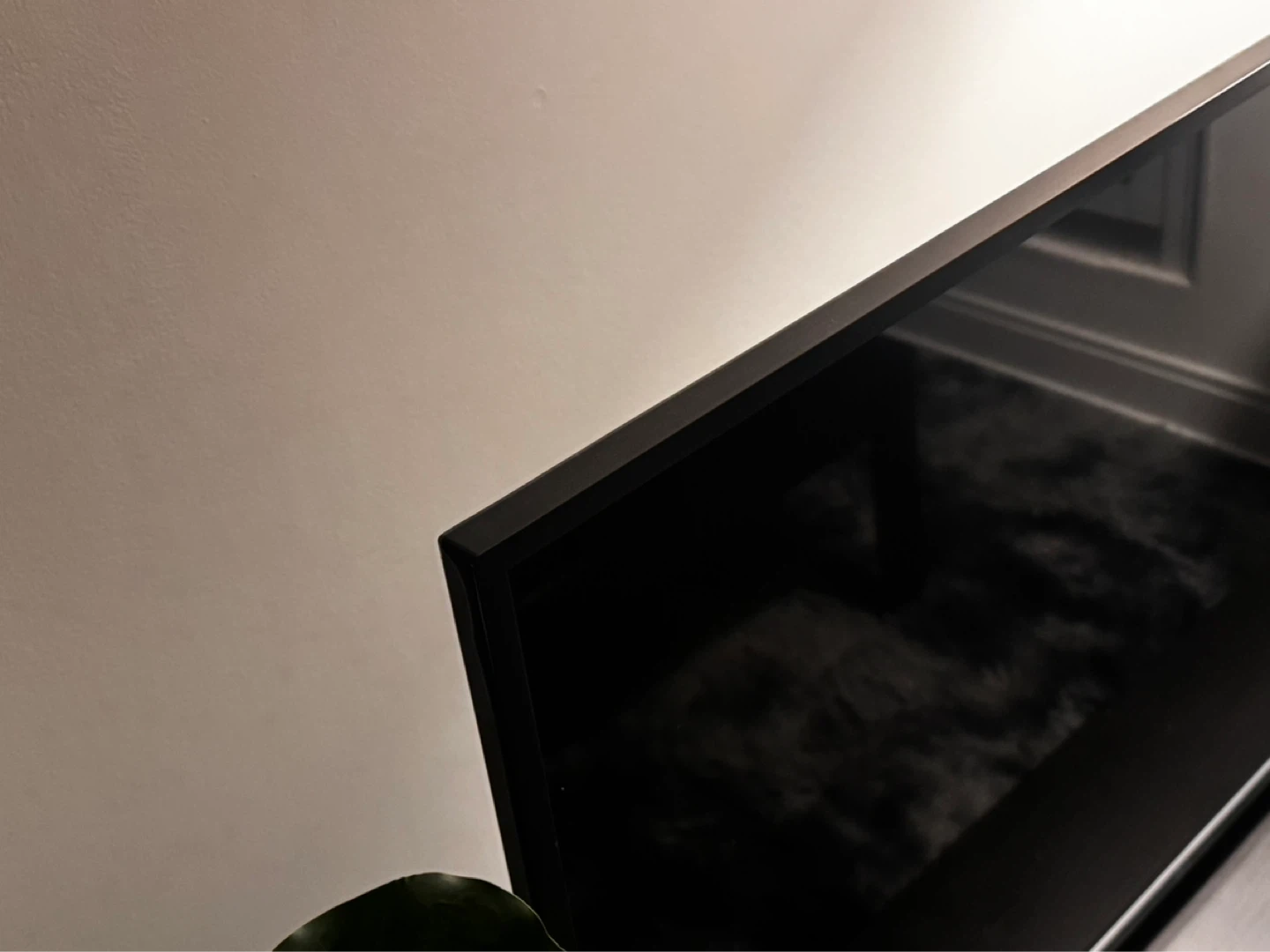 LG 4K UHD Smart TV - photo 3