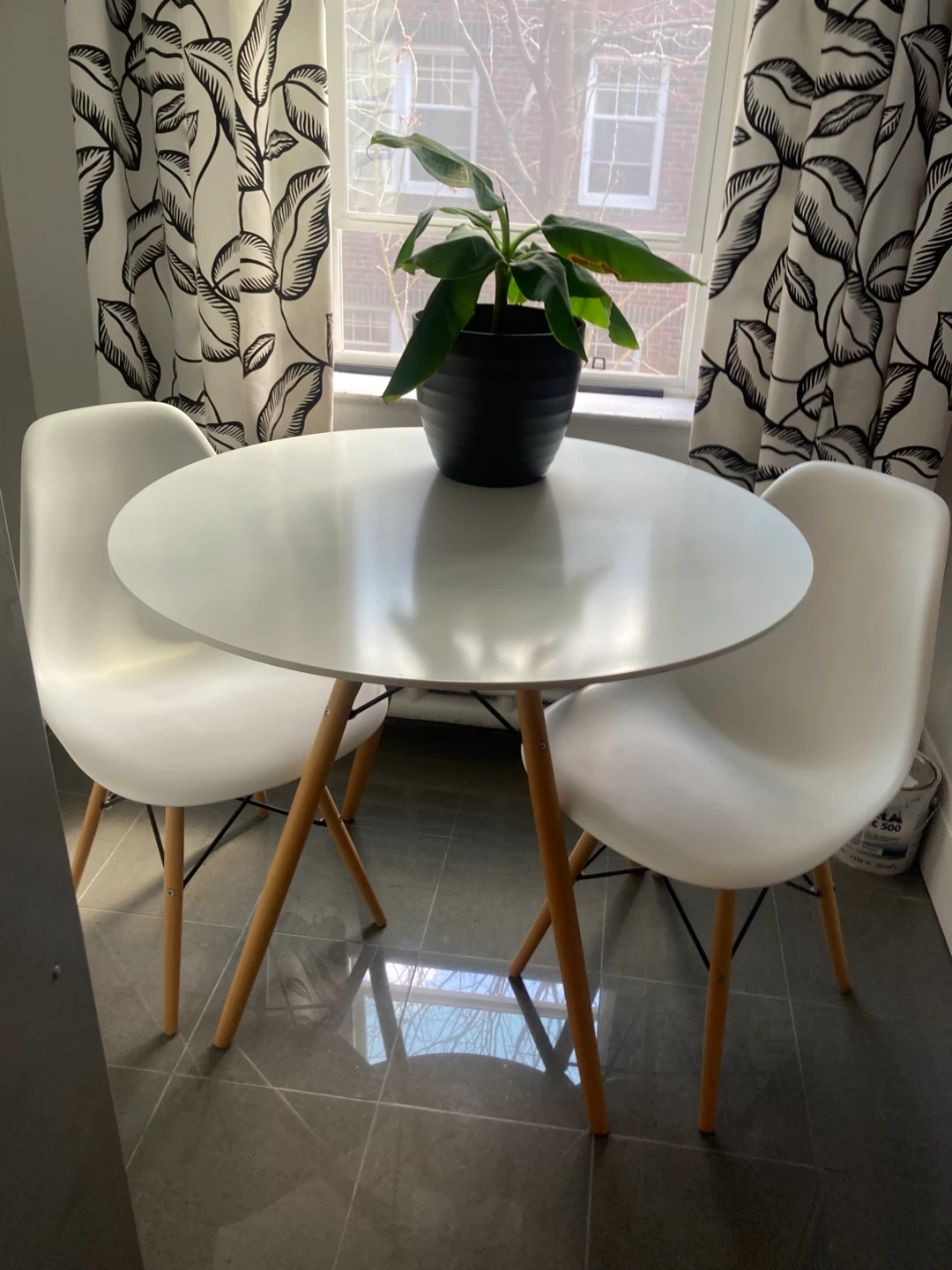 Structube Eiffel Dining Table & 2 Chairs - photo 5