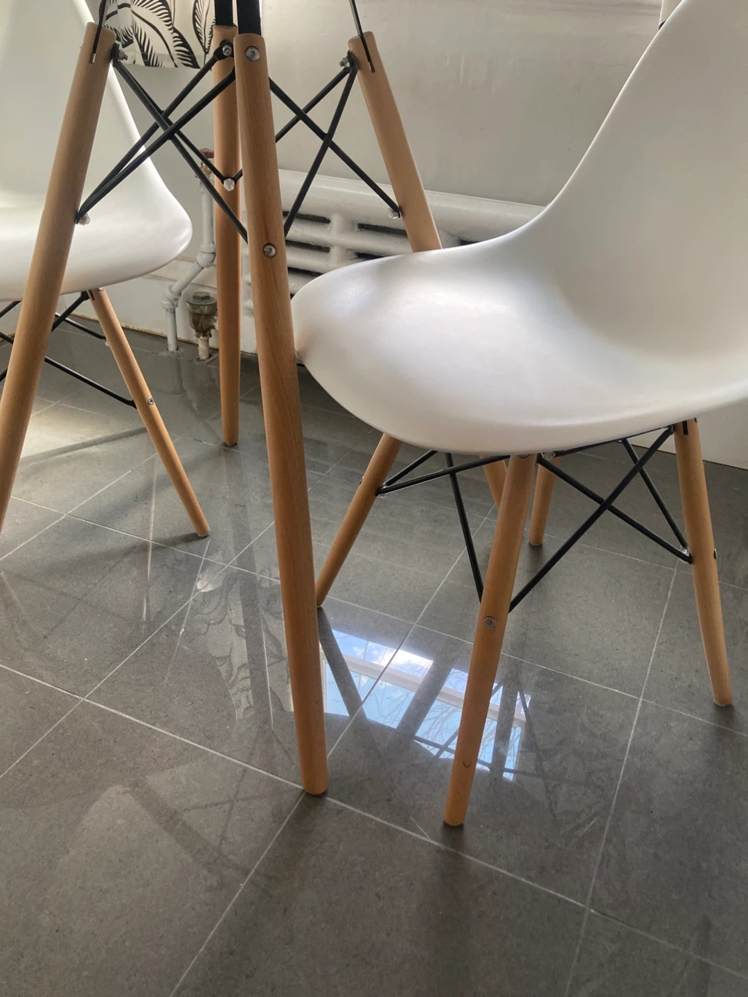 Structube Eiffel Dining Table & 2 Chairs - photo 2