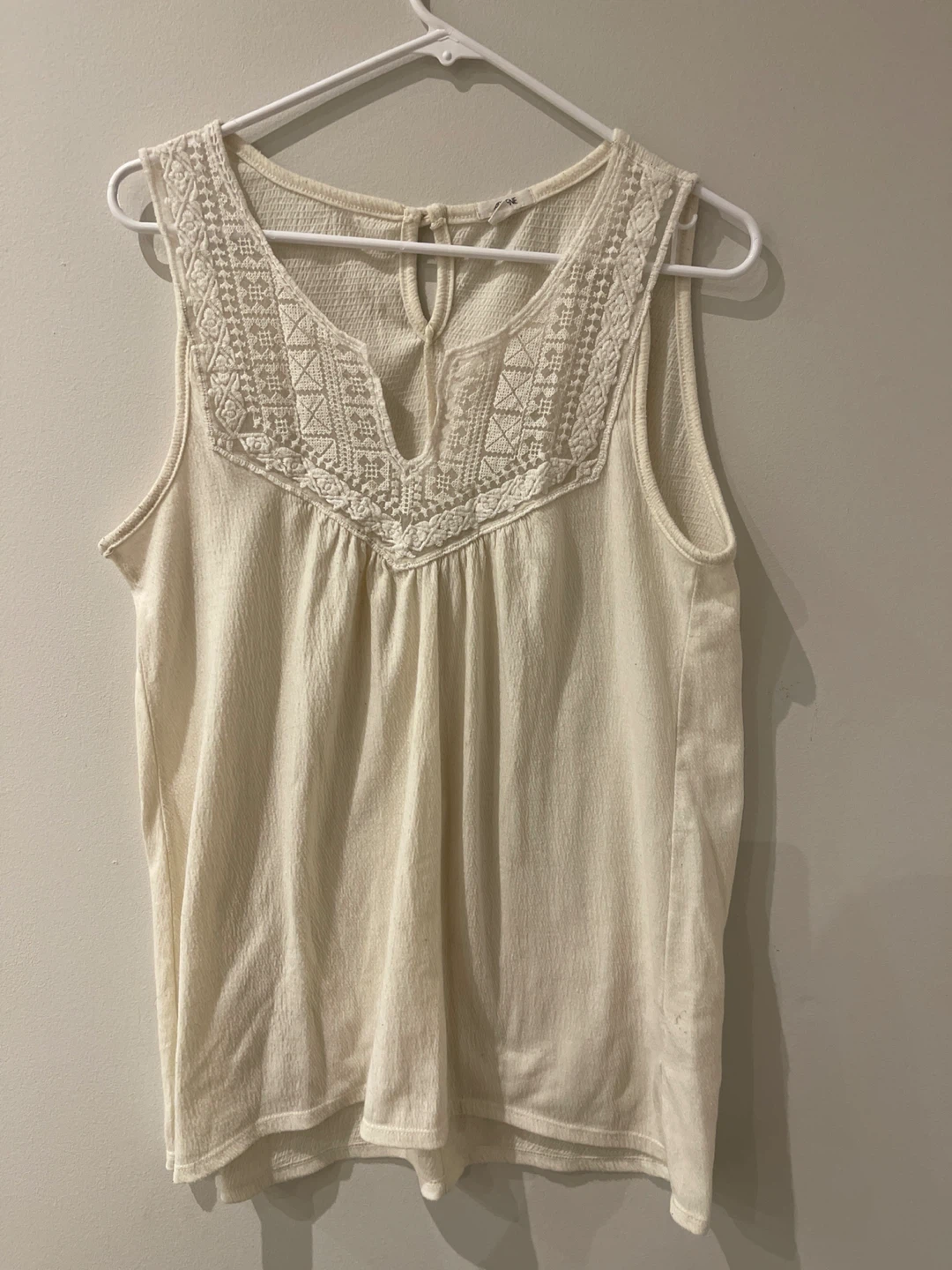 Cream Lace Trim V-Neck Tank Top